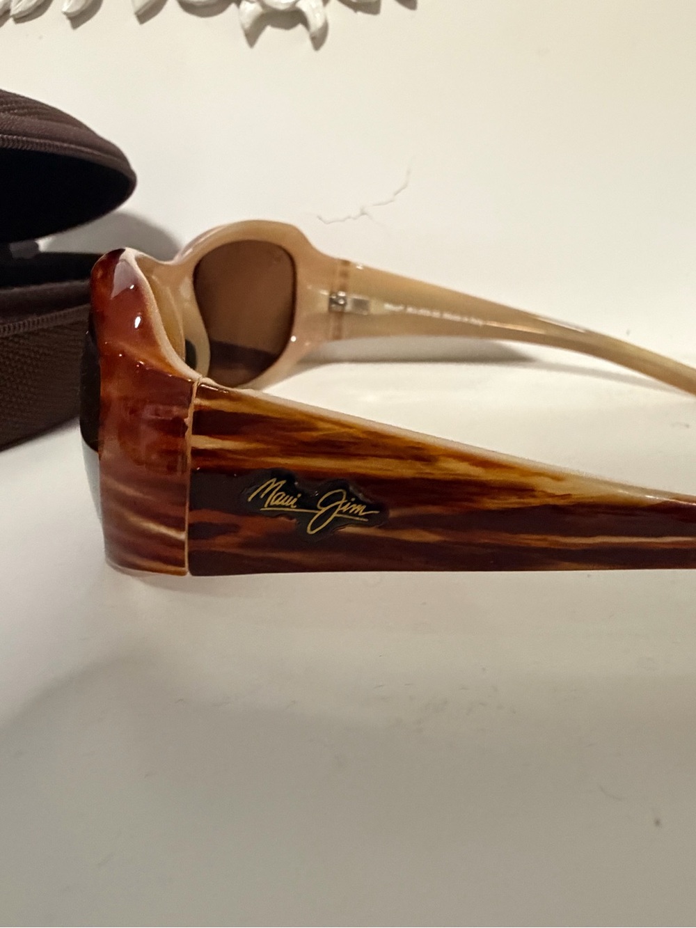 Maui Jim Brown Compact Travel Hard Case w/ Zip & Maui Jim Sunglasses